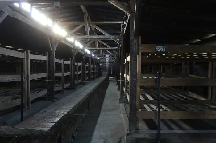 Pembebasan dan Peringatan